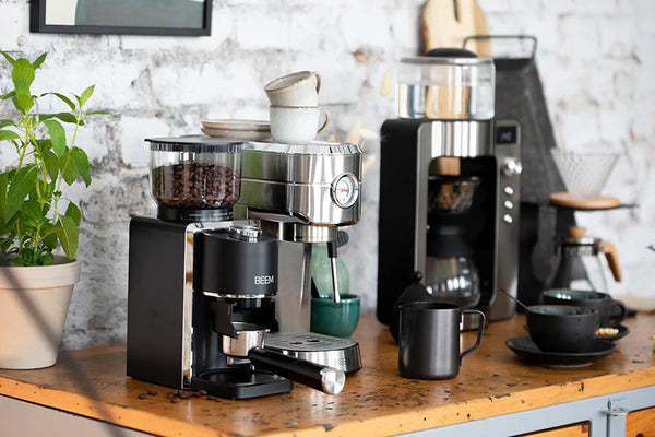 Manuelle und elektrische Kaffeemühlen: Tipps zum Kaffee mahlen