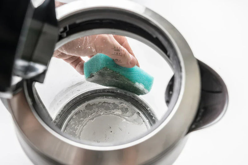 Kaffeemaschine entkalken und reinigen: Wissenswertes & Tipps